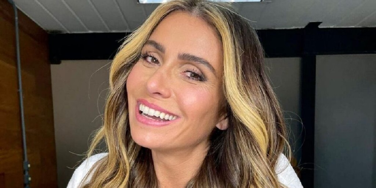 http://tvfoco.uai.com.br/wp-content/uploads/2015/05/Daniela-Mercury.jpg