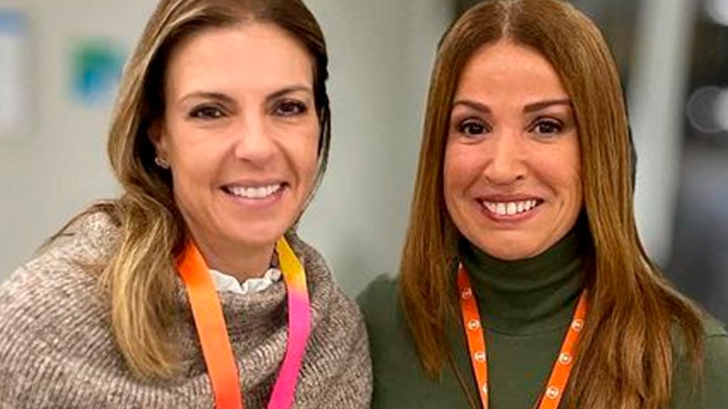 Ananda Apple e Zelda Mello
