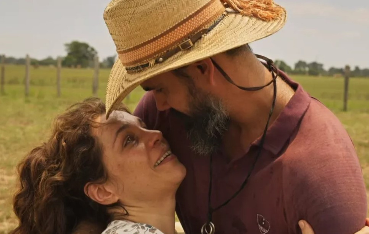 http://tvfoco.uai.com.br/wp-content/uploads/2015/05/Daniela-Mercury.jpg