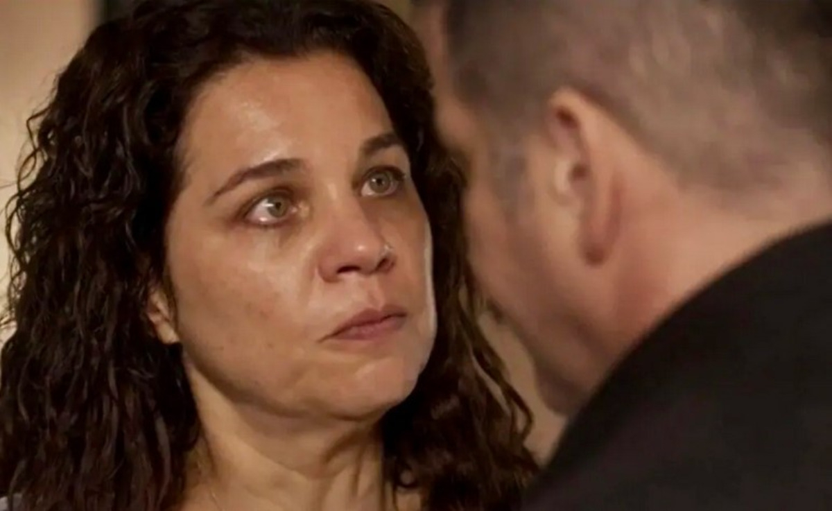 http://tvfoco.uai.com.br/wp-content/uploads/2015/05/Daniela-Mercury.jpg