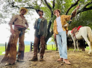 Pantanal: Jove (Jesuíta Barbosa), Tadeu (José Loreto) e Zé Lucas (Irandhir Santos) disputam sela de prata; descubra quem ganhará (Foto: Reprodução / Globo)