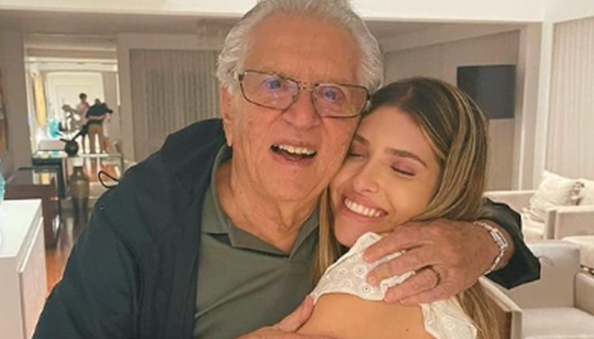 http://tvfoco.uai.com.br/wp-content/uploads/2015/05/Daniela-Mercury.jpg