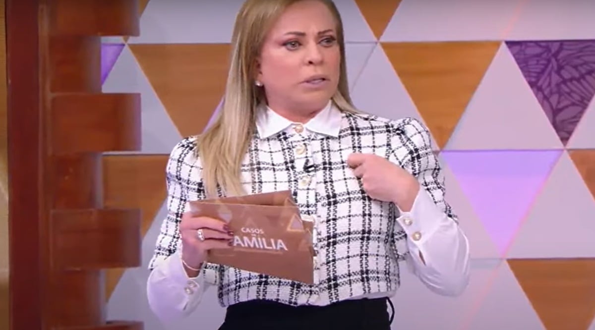 http://tvfoco.uai.com.br/wp-content/uploads/2015/05/Daniela-Mercury.jpg