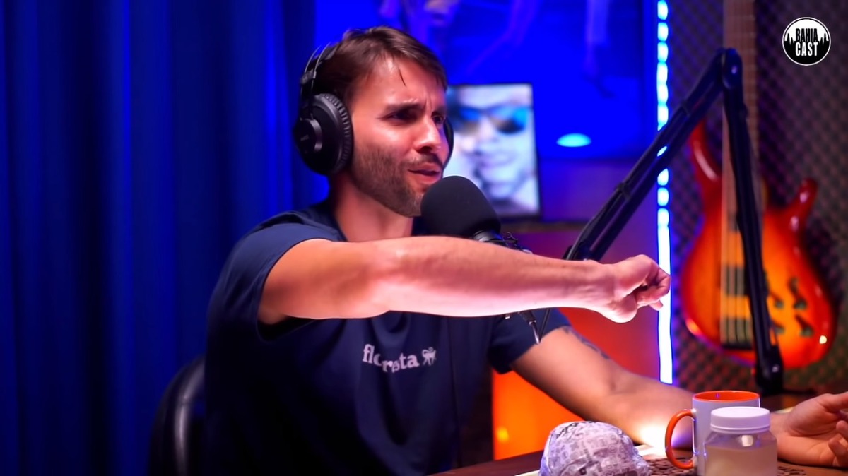 Daniel Cady, marido de Ivete Sangalo, fala sobre seu filho, Marcelo, em entrevista ao BahiaCast (Foto: Reprodução/YouTube)