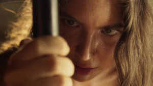 Juma (Alanis Guillen) virará onça após Jove (Jesuita Barbosa) trair sua confiança em Pantanal (Foto: Reprodução / Globo)