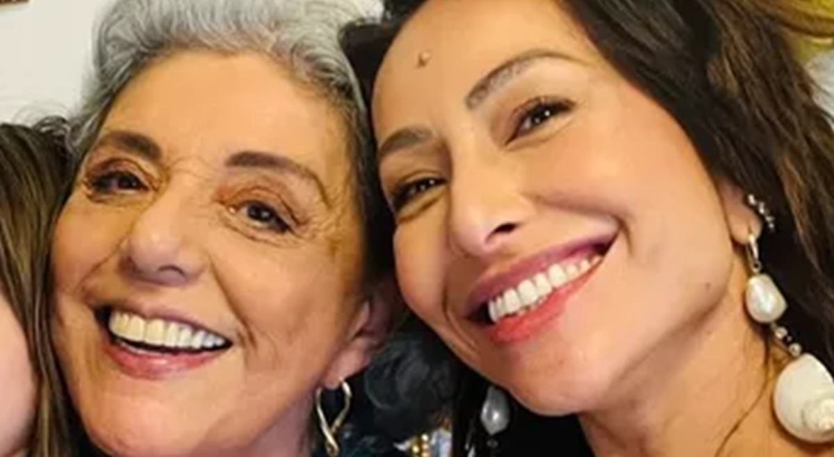 http://tvfoco.uai.com.br/wp-content/uploads/2015/05/Daniela-Mercury.jpg