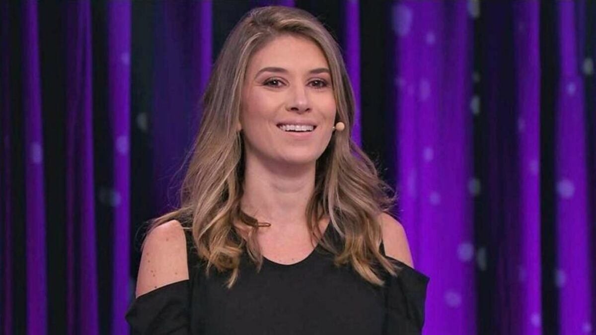 http://tvfoco.uai.com.br/wp-content/uploads/2015/05/Daniela-Mercury.jpg