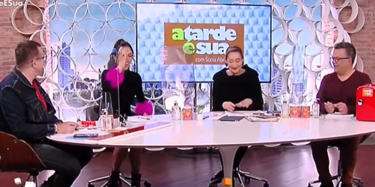 Colunista de Sonia Abrão deixa o A Tarde é Sua e apresentadora da RedeTV! é convocada o seu lugar