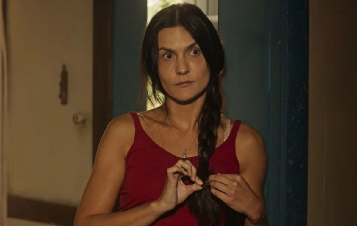 http://tvfoco.uai.com.br/wp-content/uploads/2015/05/Daniela-Mercury.jpg