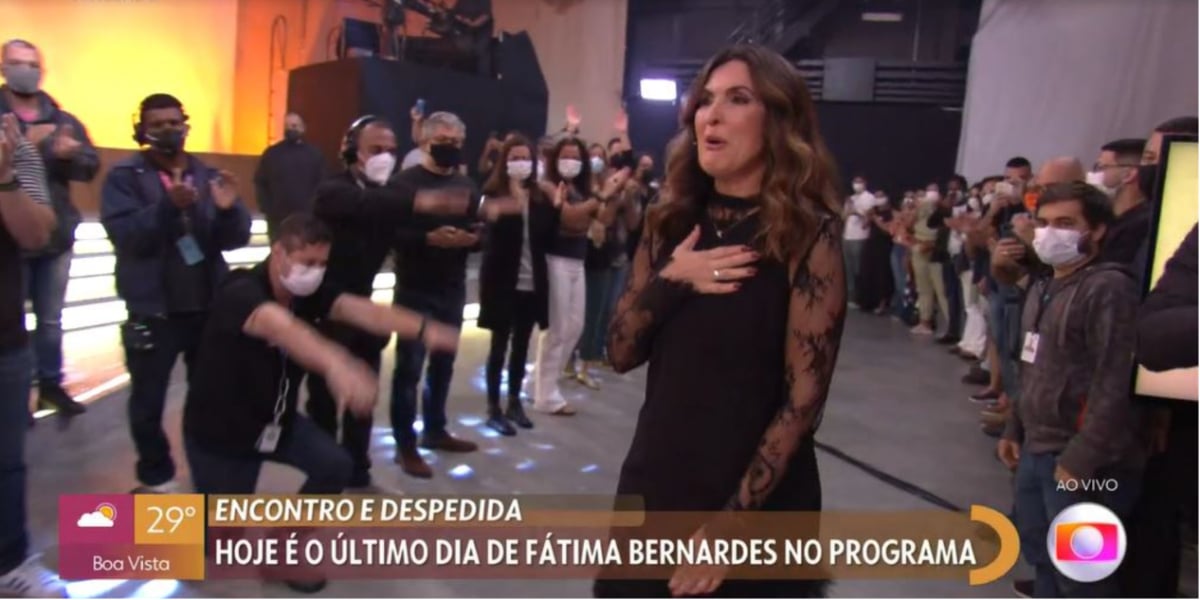 Fátima Bernardes se emocionou muito em sua despedida do "Encontro" (Foto: Reprodução/TV Globo)