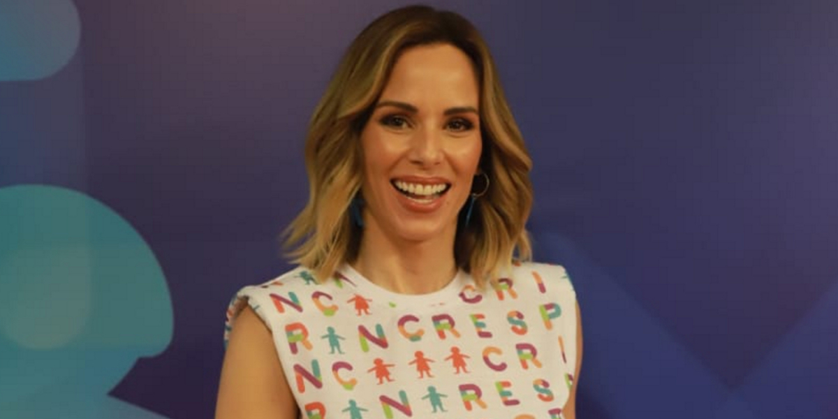 http://tvfoco.uai.com.br/wp-content/uploads/2015/05/Daniela-Mercury.jpg