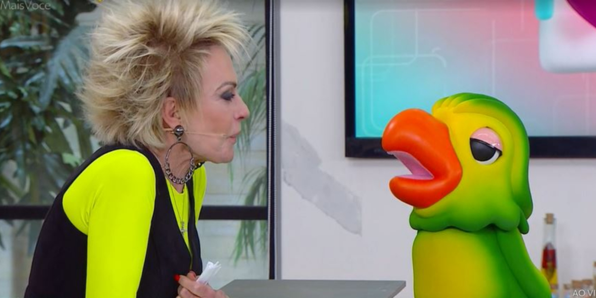 http://tvfoco.uai.com.br/wp-content/uploads/2015/05/Daniela-Mercury.jpg