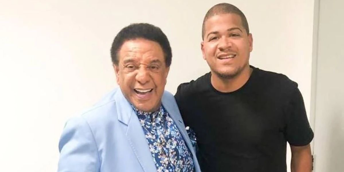 http://tvfoco.uai.com.br/wp-content/uploads/2015/05/Daniela-Mercury.jpg
