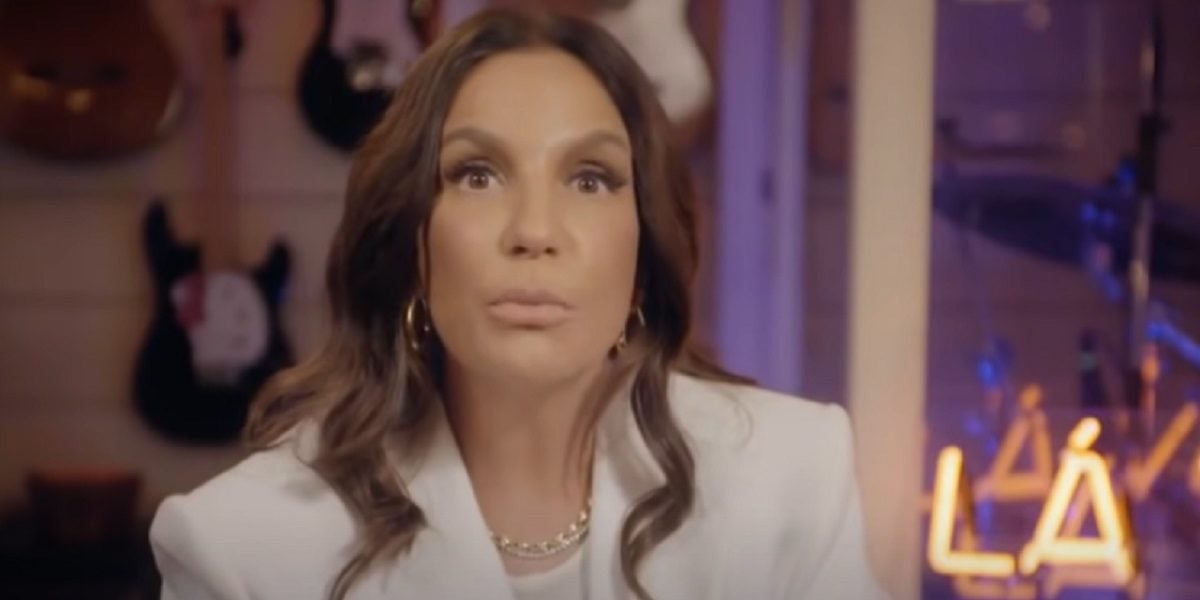 http://tvfoco.uai.com.br/wp-content/uploads/2015/05/Daniela-Mercury.jpg