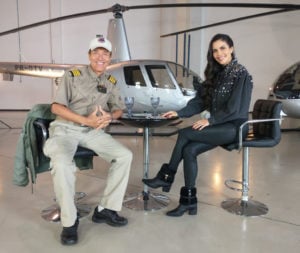 Comandante Hamilton e Daniela Albuquerque (Foto: Divulgação/RedeTV!)