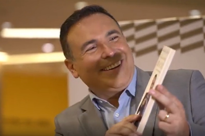 Reinaldo Gottino no lançamento do seu livro