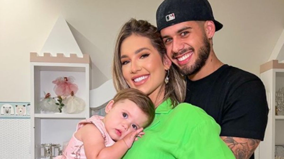 O casal Virgínia Fonseca e Zé Felipe, com a primeira filha, Maria Alice