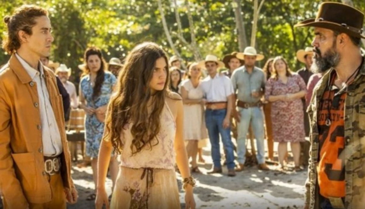 http://tvfoco.uai.com.br/wp-content/uploads/2015/05/Daniela-Mercury.jpg