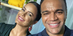 Denílson ao lado da esposa, Luciele Di Camargo - Foto: Reprodução