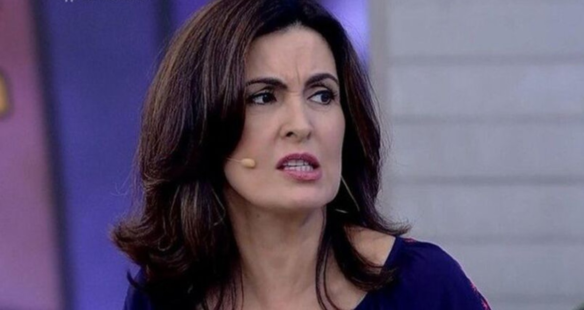 http://tvfoco.uai.com.br/wp-content/uploads/2015/05/Daniela-Mercury.jpg