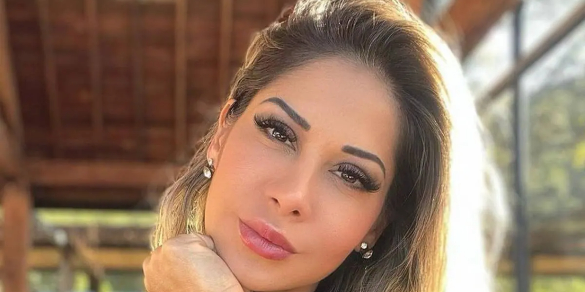 http://tvfoco.uai.com.br/wp-content/uploads/2015/05/Daniela-Mercury.jpg