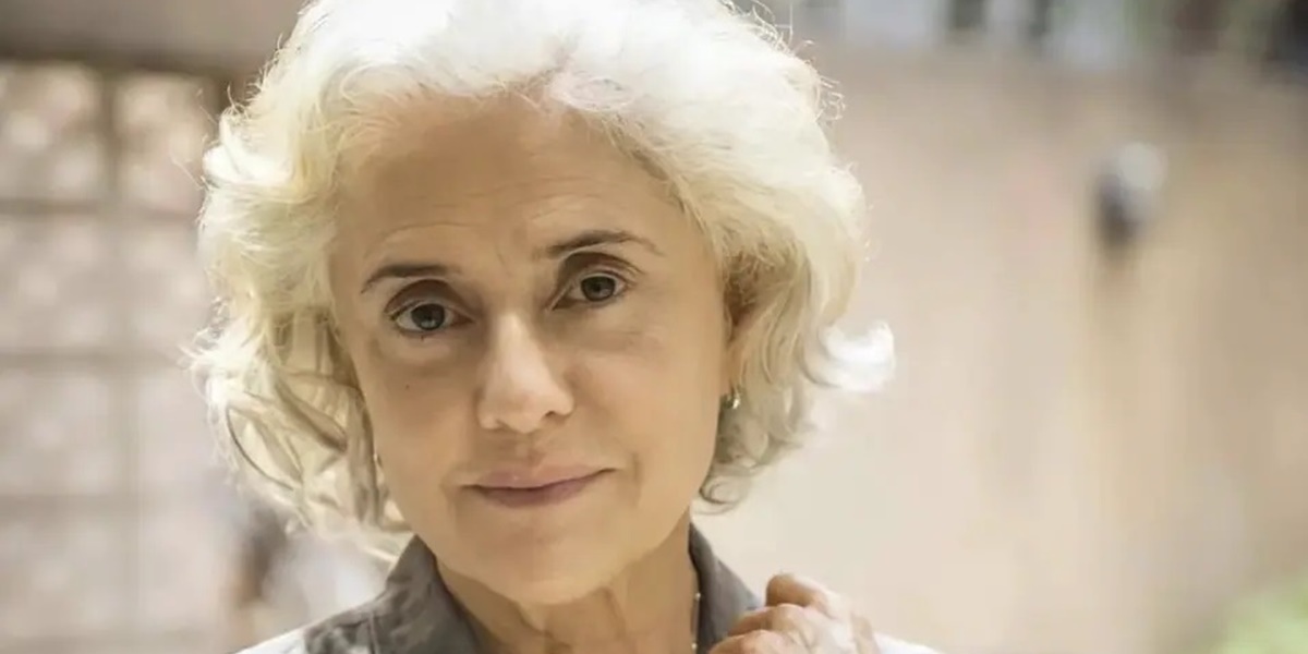 http://tvfoco.uai.com.br/wp-content/uploads/2015/05/Daniela-Mercury.jpg
