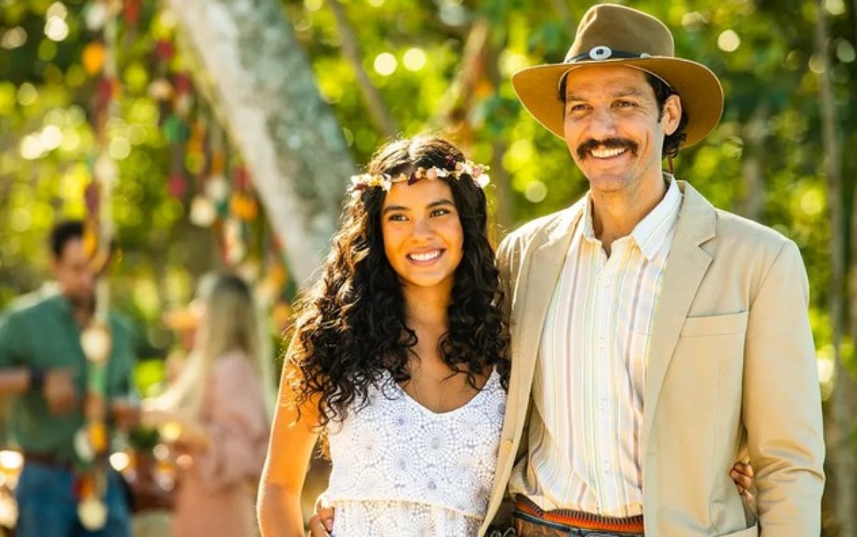 http://tvfoco.uai.com.br/wp-content/uploads/2015/05/Daniela-Mercury.jpg