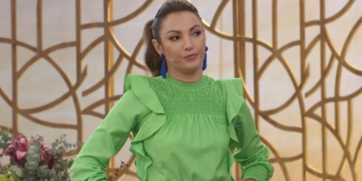 http://tvfoco.uai.com.br/wp-content/uploads/2015/05/Daniela-Mercury.jpg