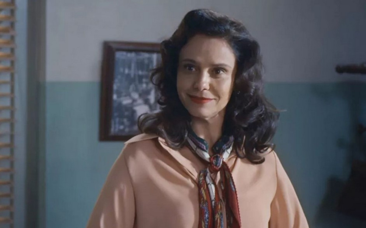 http://tvfoco.uai.com.br/wp-content/uploads/2015/05/Daniela-Mercury.jpg