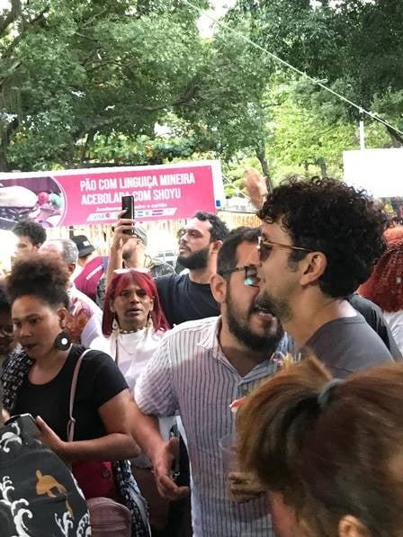 Irandhir Santos e o marido (Foto: Divulgação)