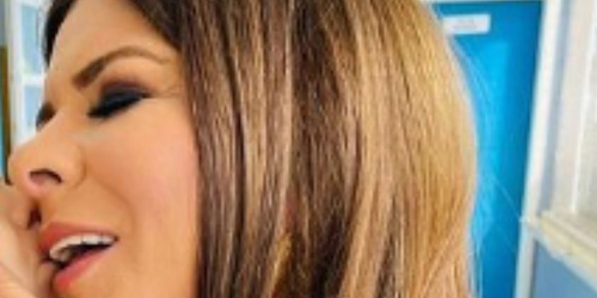 http://tvfoco.uai.com.br/wp-content/uploads/2015/05/Daniela-Mercury.jpg