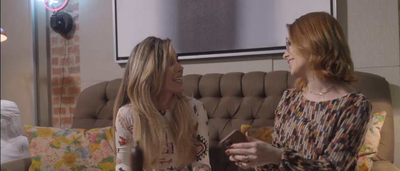 Wanessa Camargo e Sandy nos bastidores da nova música (Reprodução: Youtube)