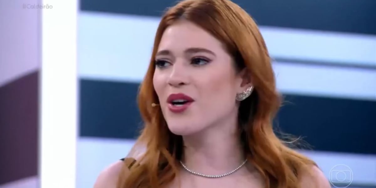 http://tvfoco.uai.com.br/wp-content/uploads/2015/05/Daniela-Mercury.jpg