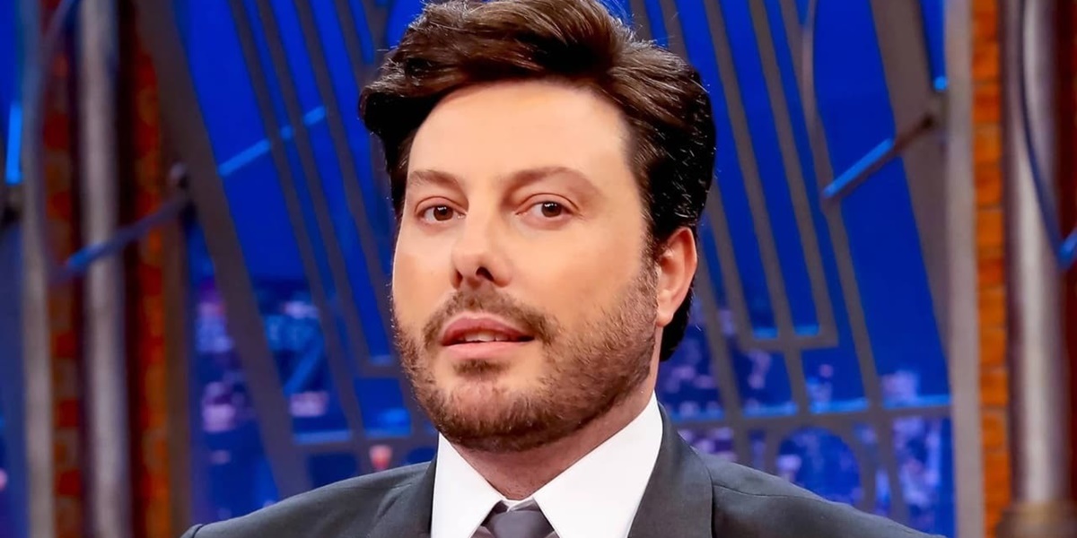 Apresentador Danilo Gentili declarou que não conseguiu intervir porque está quase sendo demitido também - Reprodução