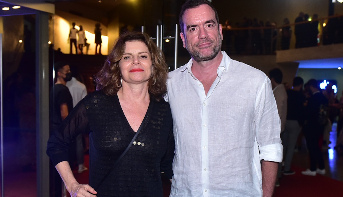 Débora Bloch e seu companheiro, João Nuno Martins, no show de Caetano Veloso