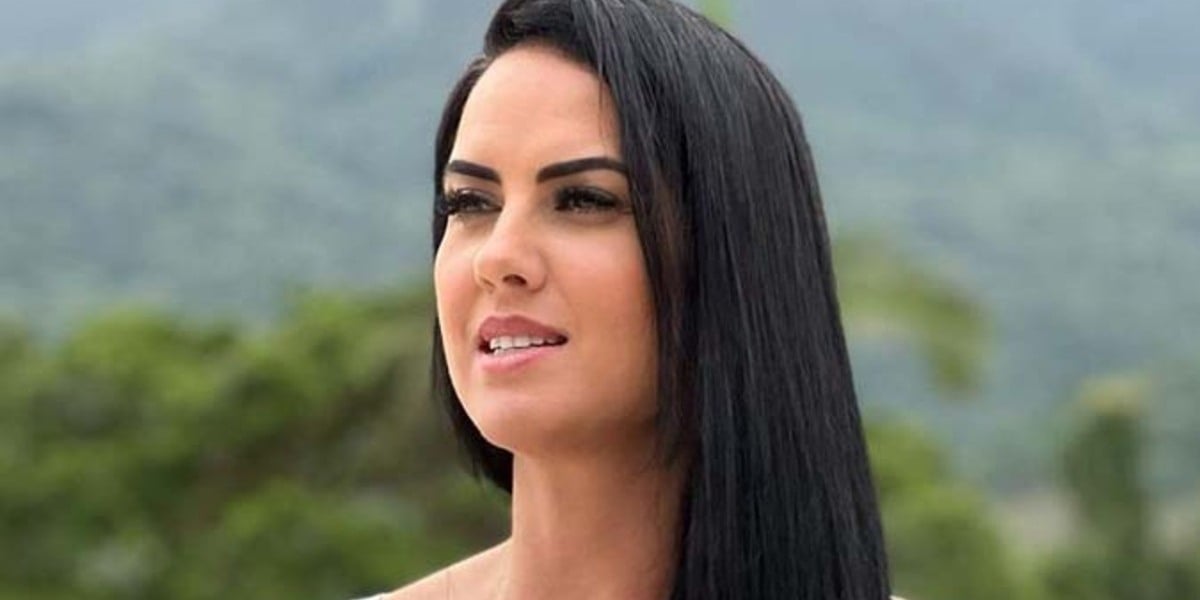 http://tvfoco.uai.com.br/wp-content/uploads/2015/05/Daniela-Mercury.jpg