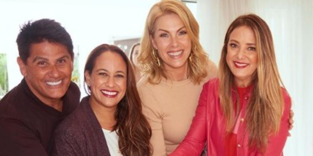 http://tvfoco.uai.com.br/wp-content/uploads/2015/05/Daniela-Mercury.jpg