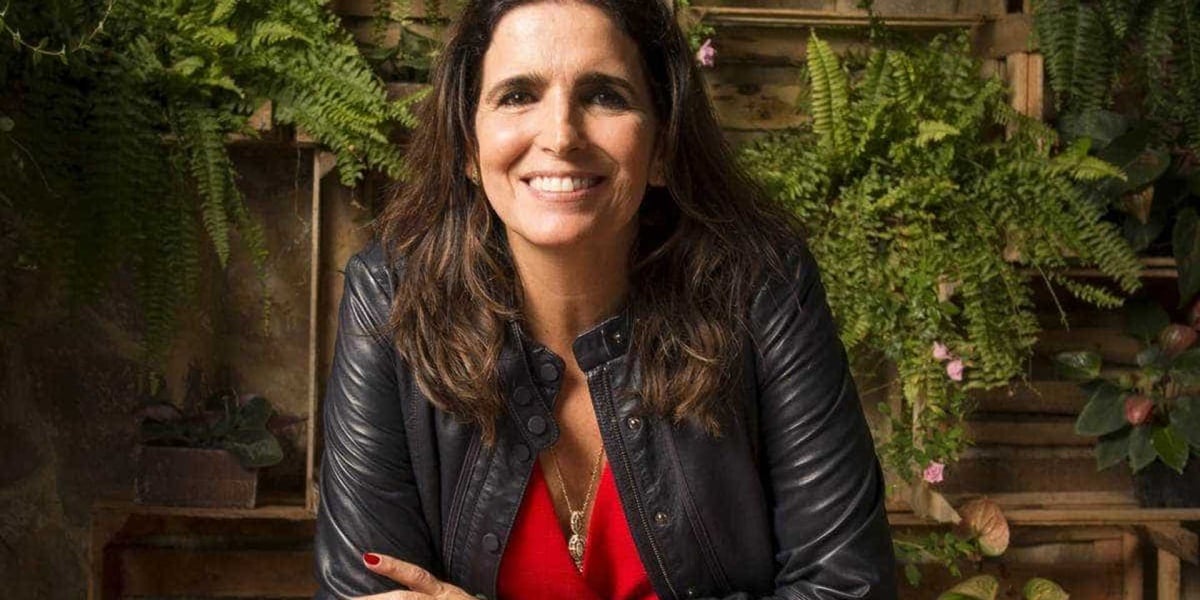 http://tvfoco.uai.com.br/wp-content/uploads/2015/05/Daniela-Mercury.jpg