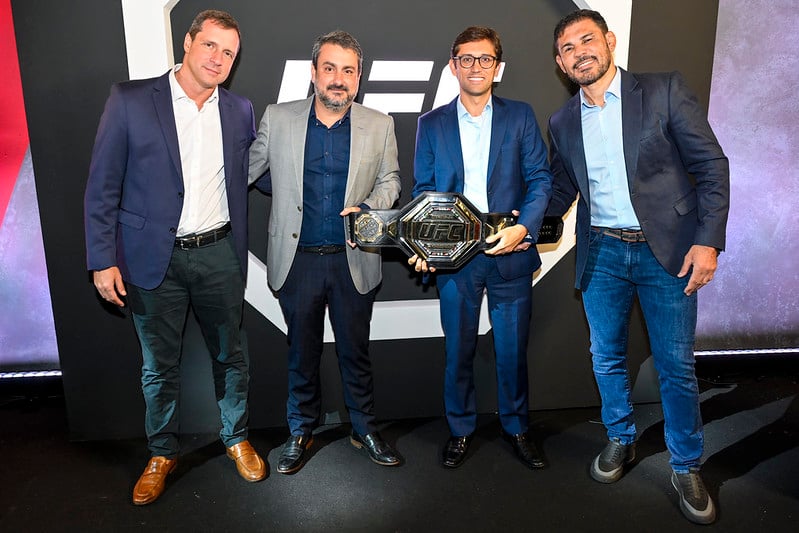 Eduardo Galleti, Denis Gavassi, Rodolfo Schneider e Rodrigo Minotauro na coletiva de lançamento do UFC na Band- Foto: 