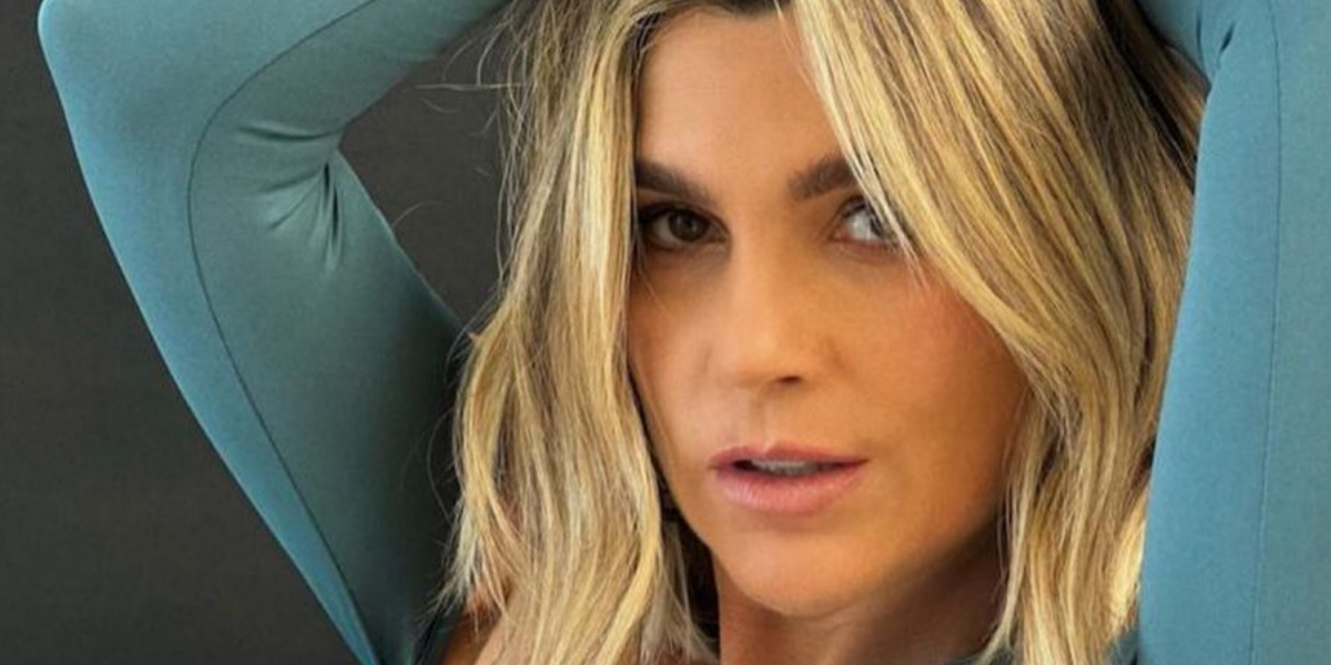 http://tvfoco.uai.com.br/wp-content/uploads/2015/05/Daniela-Mercury.jpg