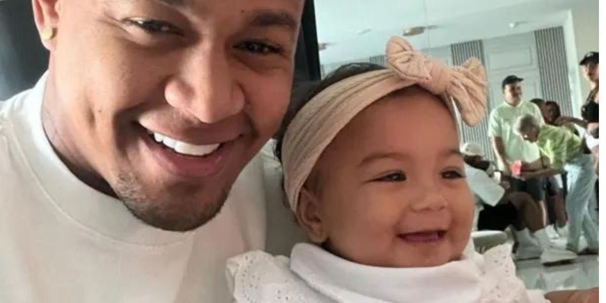 Cantor Léo Santana e sua filha Liz - Foto Reprodução
