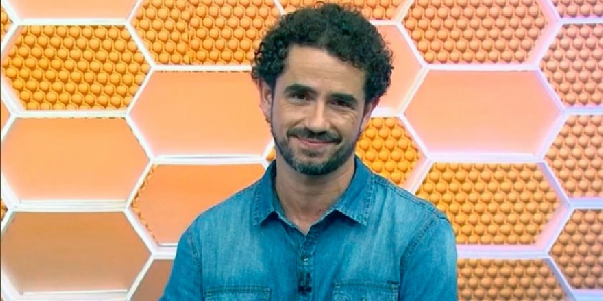 http://tvfoco.uai.com.br/wp-content/uploads/2015/05/Daniela-Mercury.jpg