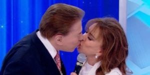 Silvio Santos beijando íris Abravanel (Foto: Divulgação)