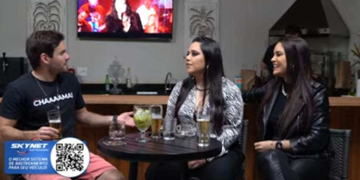 Sobrinha de Zezé - cantora Day Camargo em podcast