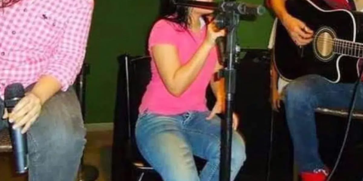 http://tvfoco.uai.com.br/wp-content/uploads/2015/05/Daniela-Mercury.jpg