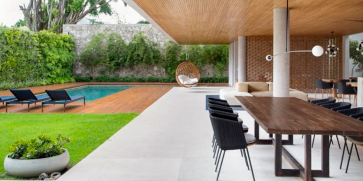 Piscina e área gourmet onde Bruna Marquezine aproveitava bastante (Foto: MCA Studio)
