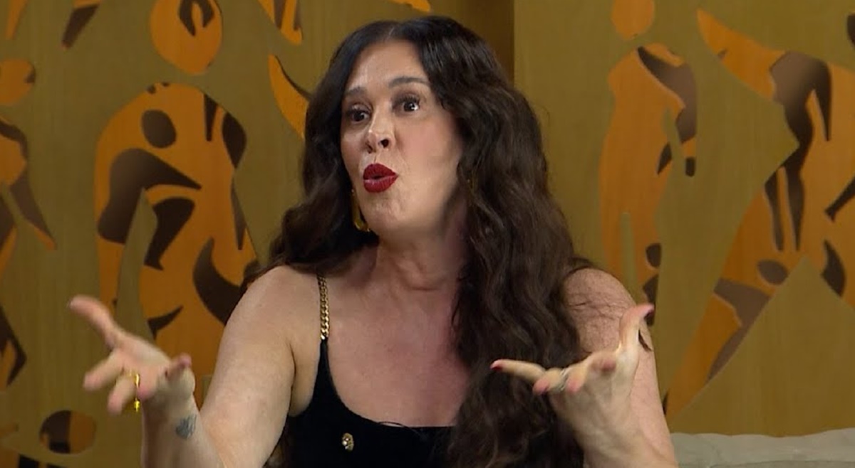 http://tvfoco.uai.com.br/wp-content/uploads/2015/05/Daniela-Mercury.jpg