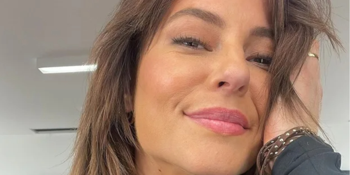 http://tvfoco.uai.com.br/wp-content/uploads/2015/05/Daniela-Mercury.jpg