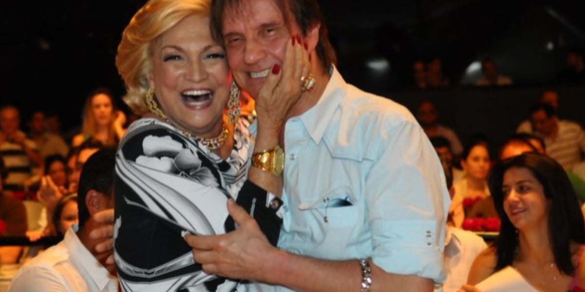http://tvfoco.uai.com.br/wp-content/uploads/2015/05/Daniela-Mercury.jpg