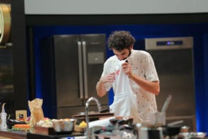 Rafael perde a chance de conquistar o troféu de MasterChef Brasil. Crédito: Melissa Haidar/Band